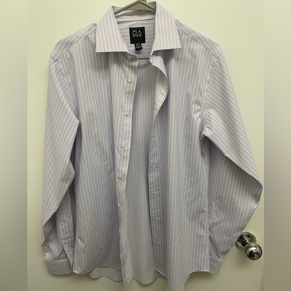 Men’s button up dress shirt
